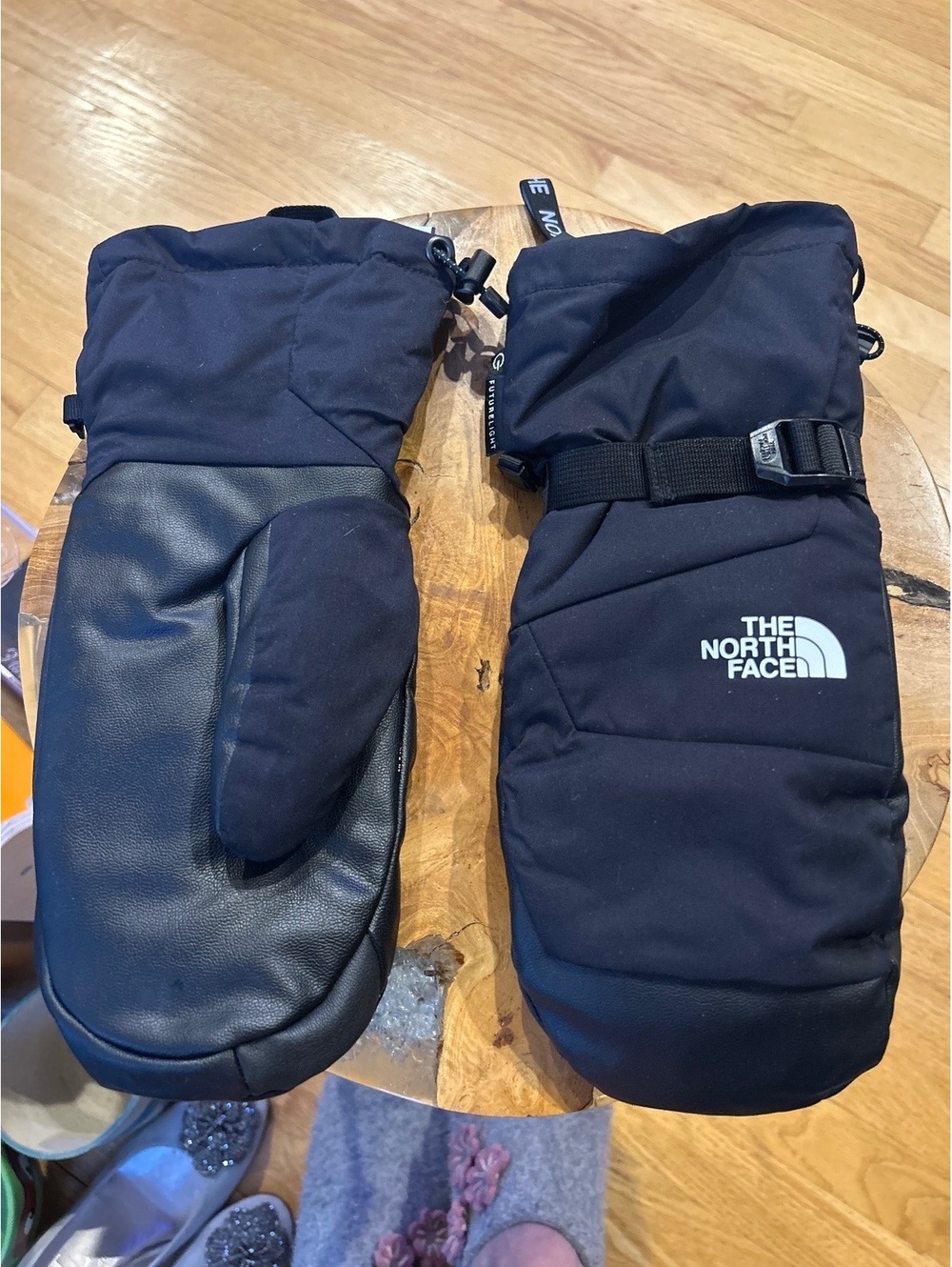 The North Face Men's Montana FUTURELIGHT Etip Black Mitt